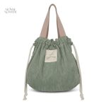 Trousse en velours pour cosmétiques, style et fonctionnalité