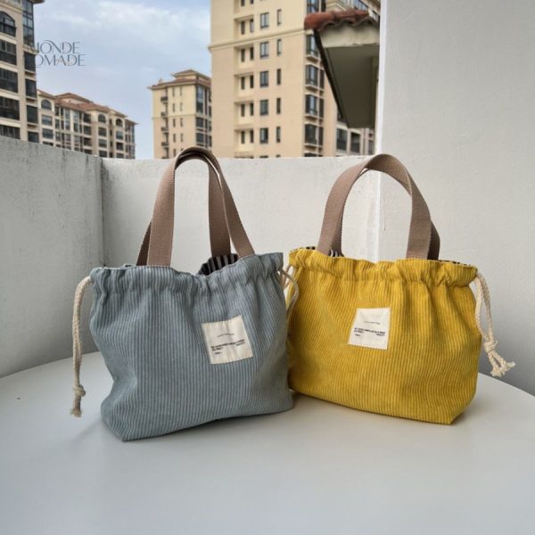 Trousse de voyage velours, style raffiné et fonctionnel