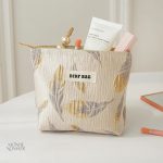 Trousse de maquillage légère, idéale pour les retouches rapides