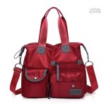 Design moderne pour un sac de voyage féminin