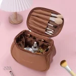 Trousse de maquillage tendance et fonctionnelle