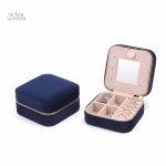 Velours doux, boîte à bijoux pour les voyages