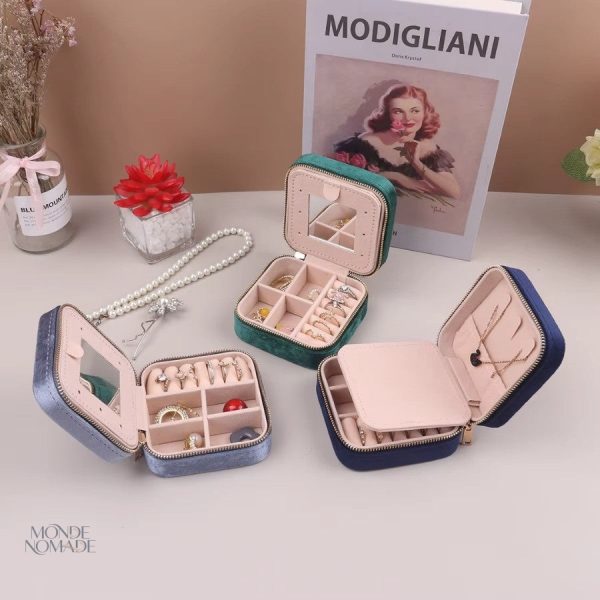 Boîte à bijoux en velours, élégante et compact