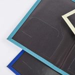 Étui passeport avec design carte du monde