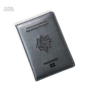 Accessoire de voyage : protège-passeport sur mesure