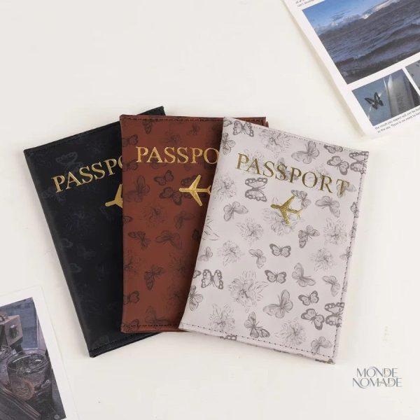 Accessoire pratique : protège passeport inspiré des papillons