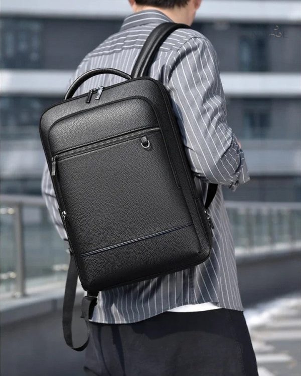 Sac à dos pratique en simili cuir pour escapades