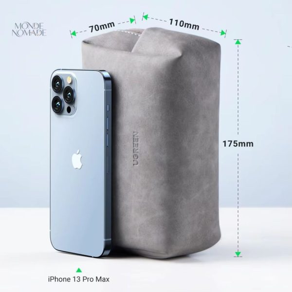 Rangement efficace d'accessoires informatiques en voyage