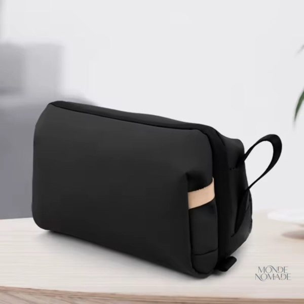 Trousse de toilette légère avec plusieurs compartiments