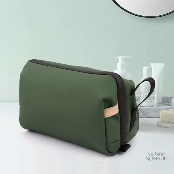 Trousse de toilette élégante et fonctionnelle pour déplacements