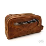 Trousse de toilette en cuir, design sobre et chic