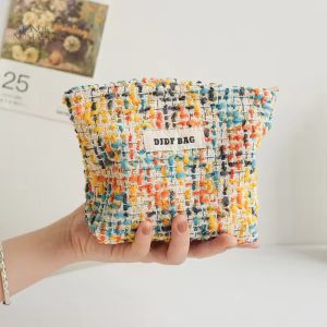 Trousse toilette artisanale pour femmes, colorée et pratique