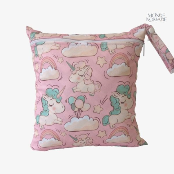 trousse-de-toilette-fille-licorne-du-ciel-1 Trousse de toilette Licorne du ciel pour filles
