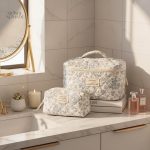Trousse de toilette originale au style fleuri et matelassé