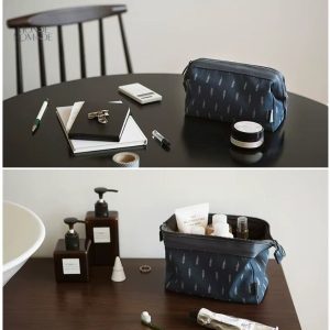 Trousse de toilette élégante en bleu marine