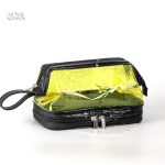Sac de toilette transparent pour homme moderne