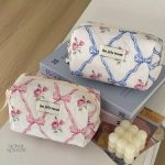 Trousse de toilette chic avec motifs vintage
