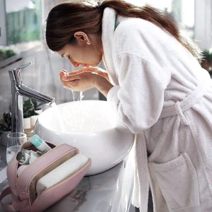 Trousse de toilette noire, idéale pour les déplacements
