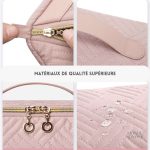 Accessoire de voyage rose pour cosmétiques et petites affaires