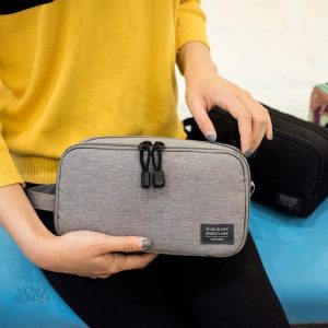 Trousse de toilette légère pour les activités sportives
