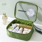Trousse transparente pour soins et accessoires de voyage