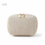 Trousse de toilette douce et chic pour femme