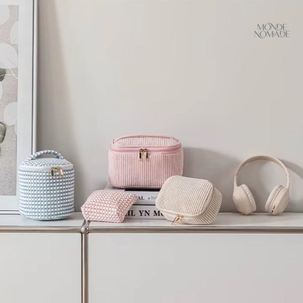 Trousse de toilette tendance en velours