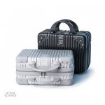 Valise de voyage pratique pour les soins