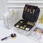 Trousse de maquillage design marbre couleur