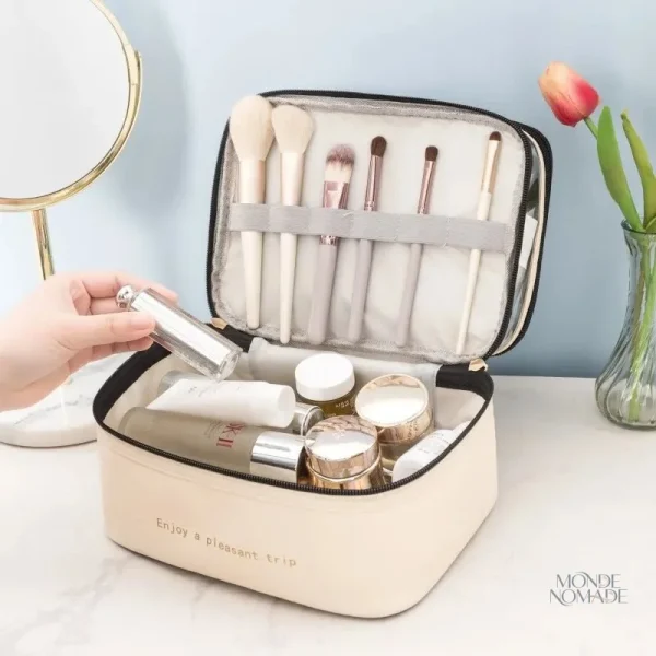 Accessoire de voyage souple pour vos essentiels de beauté