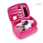 Accessoire de voyage femme souple en damier stylé