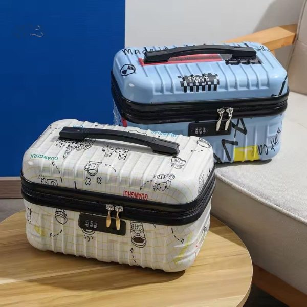 Accessoire beauté élégant en noir et blanc pour rangement pratique