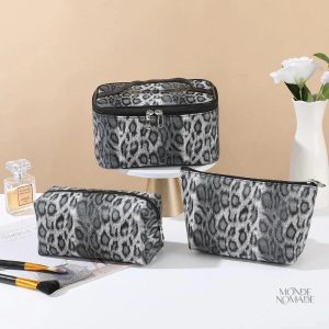 Vanity compact style féminin, idéal pour le maquillage en déplacement