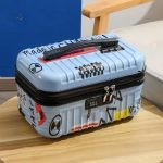 Valise de toilette design bleu, idéale pour le voyage