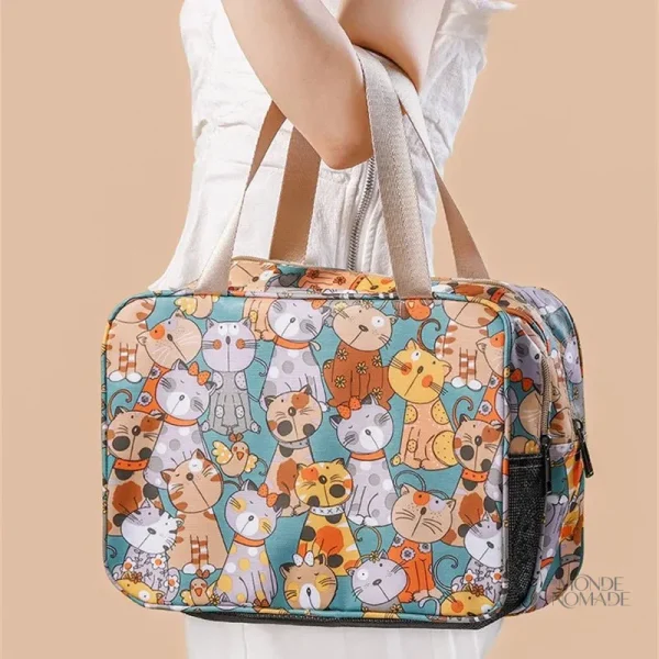 Case souple décorée de chats, utile pour voyages