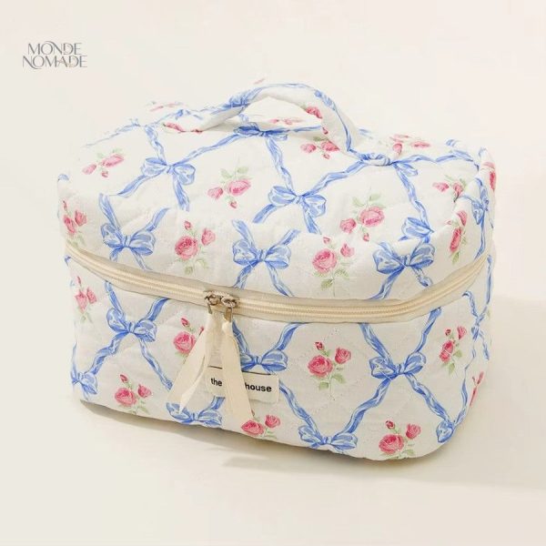 Vanity Case Fleuri Élégant en Tissu Matelassé