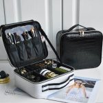 Vanity pour cosmétiques avec finition crocodile chic